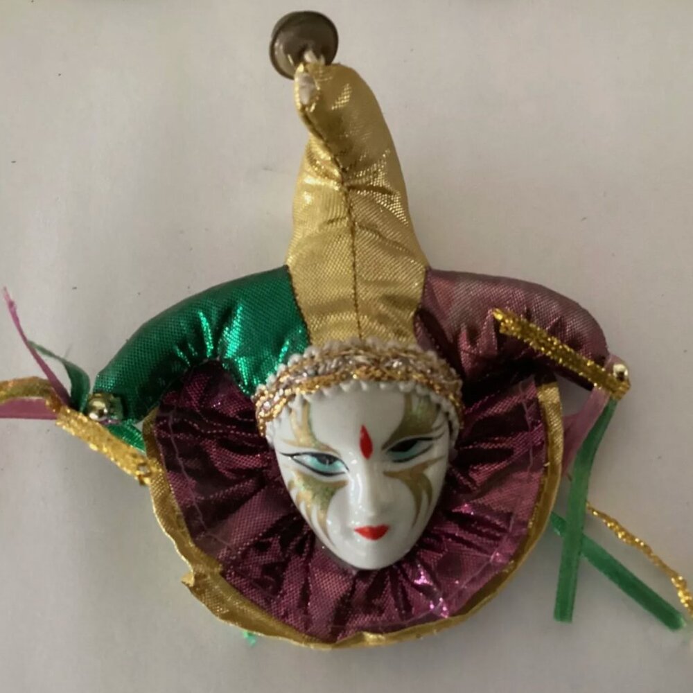 Harlequin Jester Ceramic Pin Fridge Magnet J6